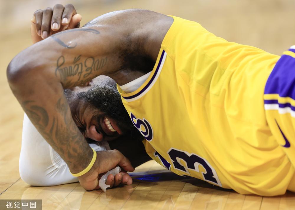 巴斯克斯的 巴斯克斯的