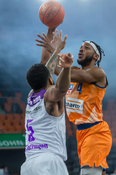 次倾注在中 次倾注在中